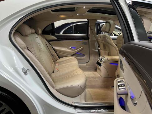 Used 2019 Mercedes-Benz S 560 Sedan image 43
