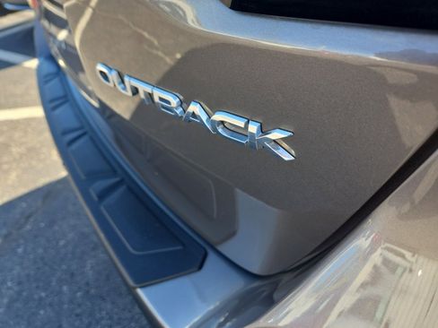 Used 2022 Subaru Outback Premium w/ Popular Package #1 image 8