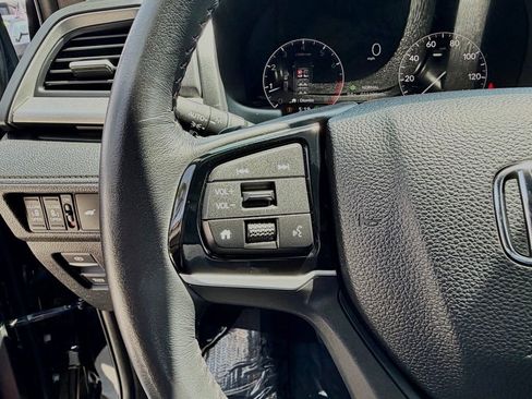 Used 2025 Honda Odyssey Sport-L image 22