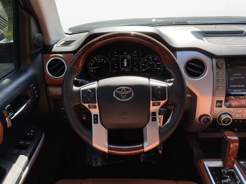 Used 2018 Toyota Tundra Platinum AWD/4WD image 12
