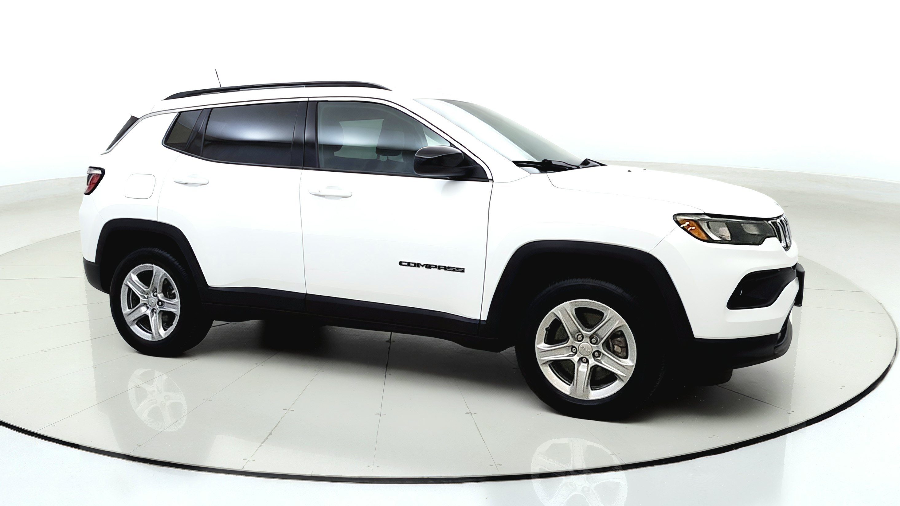 Used 2023 Jeep Compass Latitude w/ Convenience Group AWD/4WD image 8