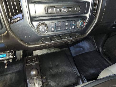Used 2017 GMC Sierra 2500 4x4 Crew Cab image 21