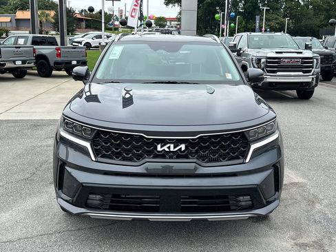 Certified 2023 Kia Sorento SX Prestige AWD/4WD image 2