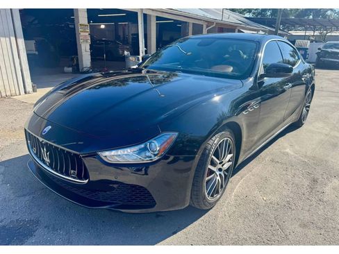 Used 2017 Maserati Ghibli image 11