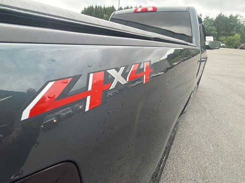 Used 2018 Chevrolet Silverado 1500 LT w/ All Star Edition AWD/4WD image 12