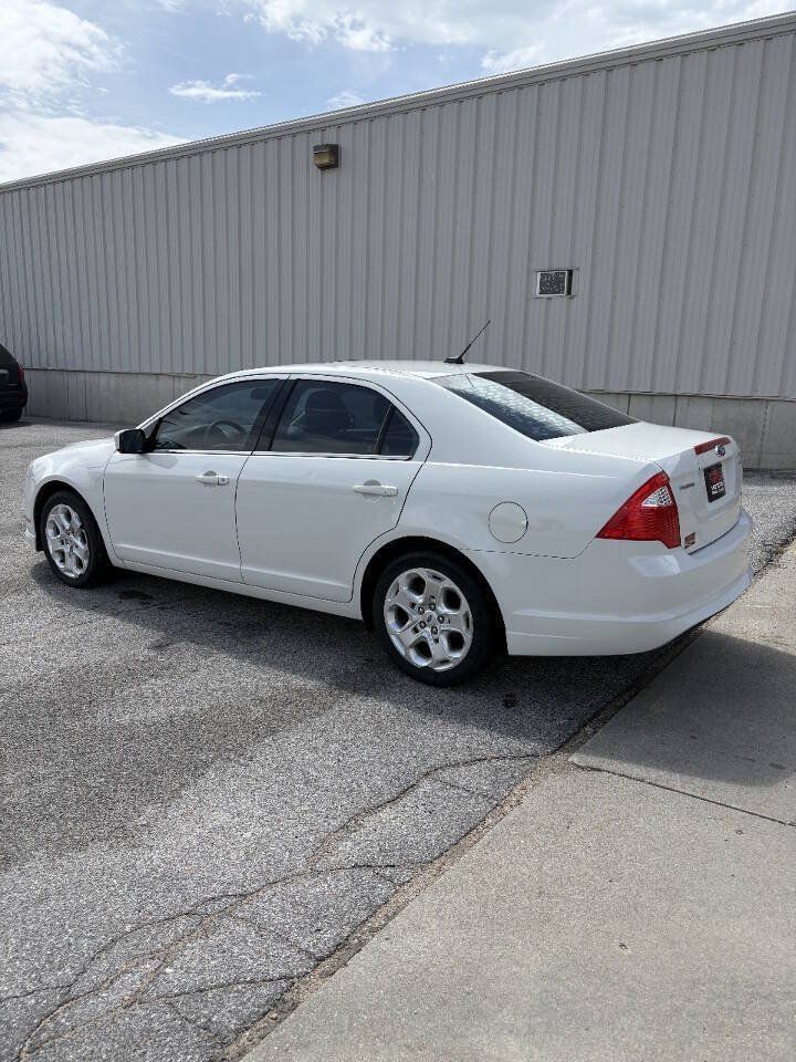 Used 2011 Ford Fusion SE w/ 202A Rapid Spec Order Code FWD image 5