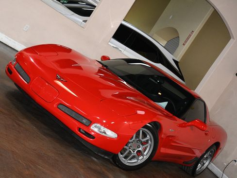 Used 2003 Chevrolet Corvette Z06 w/ Memory Package, 3 Drivers RWD image 78