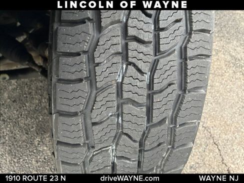 Used 2020 Jeep Grand Cherokee Laredo image 24