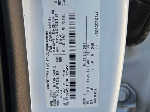 Used 2019 Ford F350 XL w/ Power Equipment Group AWD/4WD image 33