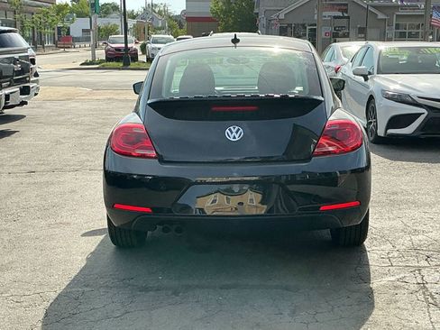 Used 2015 Volkswagen Beetle 1.8T Classic FWD image 5