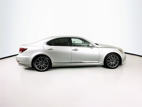 Used 2013 Lexus LS 460 w/ F-Sport Pkg RWD image 10