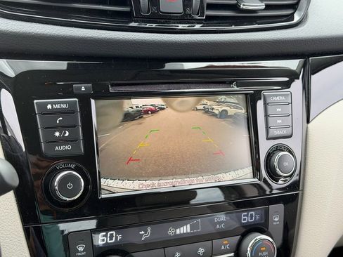 Certified 2022 Nissan Rogue Sport SV FWD image 21