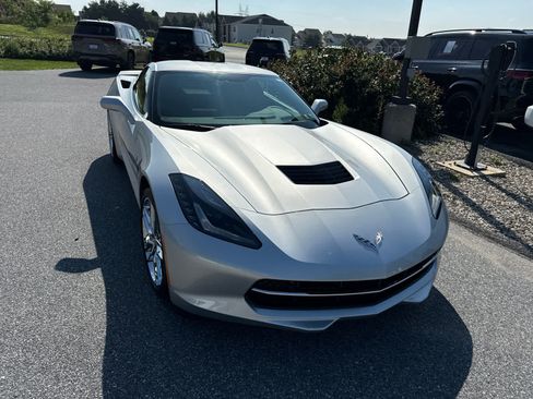 Used 2016 Chevrolet Corvette Stingray Coupe w/ 2LT Preferred Equipment Group RWD image 11