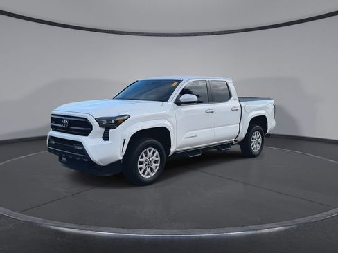Used 2024 Toyota Tacoma SR5 RWD image 4
