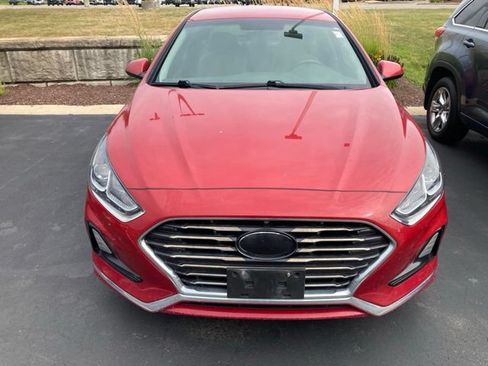Used 2018 Hyundai Sonata SE FWD image 2