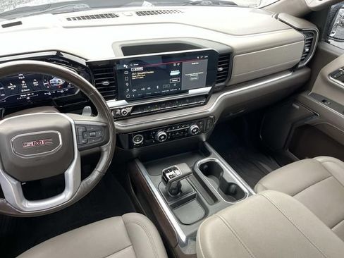 Used 2023 GMC Sierra 1500 SLT w/ SLT Premium Package AWD/4WD image 13