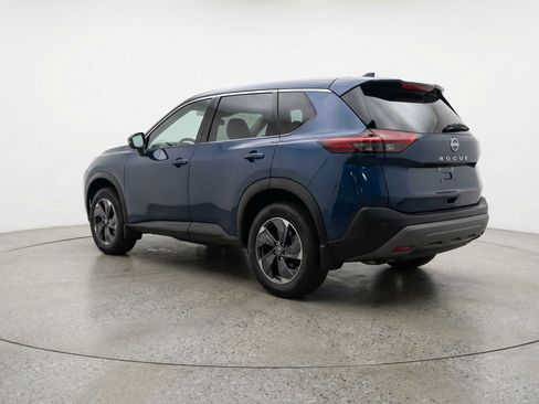 Used 2025 Nissan Rogue SV FWD image 6