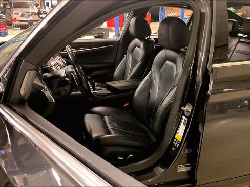 Used 2019 BMW 540i xDrive 540i xDrive w/ Premium Package image 7
