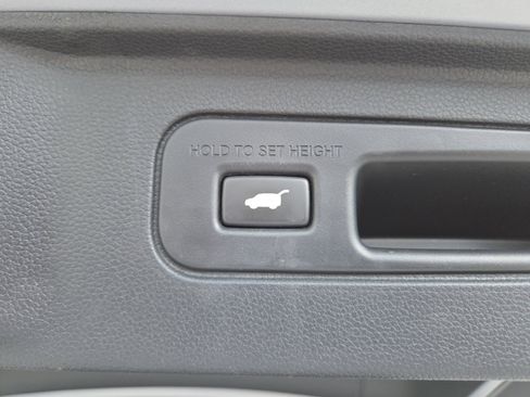 Certified 2023 Honda Pilot Elite image 25