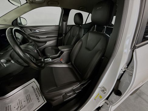 Used 2024 Buick Encore GX Sport Touring image 24
