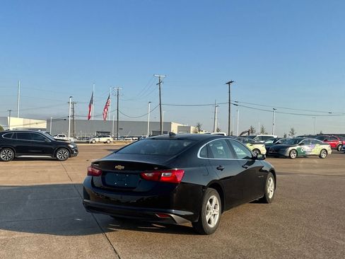 Used 2025 Chevrolet Malibu LT FWD image 24