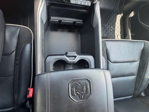 Used 2022 RAM 1500 Laramie AWD/4WD image 41
