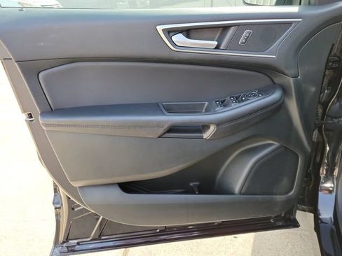 Used 2023 Ford Edge SEL AWD/4WD image 18