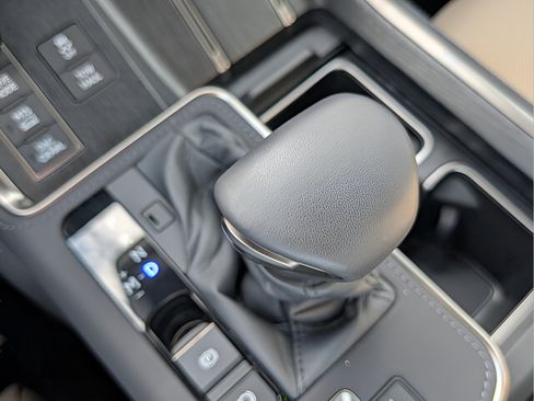 Used 2026 Lexus GX 550 AWD/4WD image 23