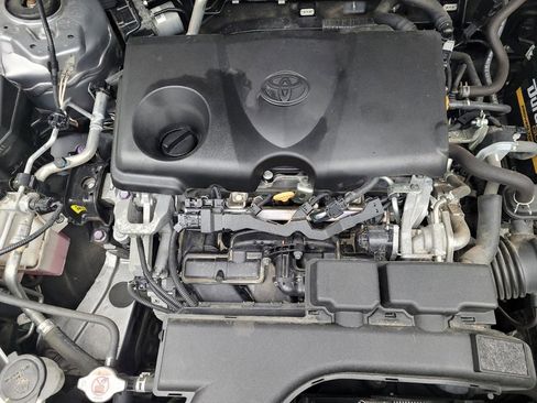 Used 2020 Toyota RAV4 XLE image 30