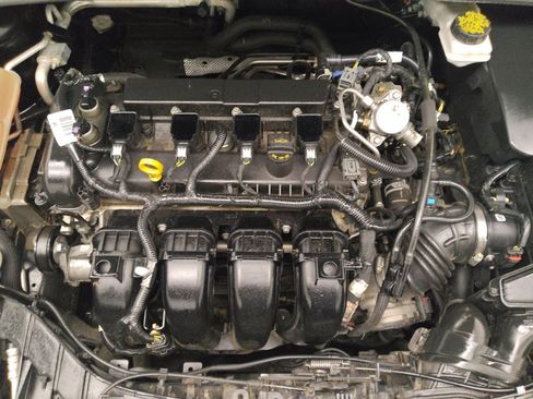 Used 2018 Ford Focus SE FWD image 30