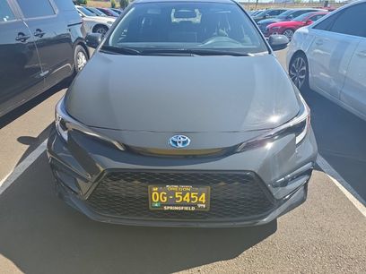 Used 2025 Toyota Corolla SE w/ SE Premium Package