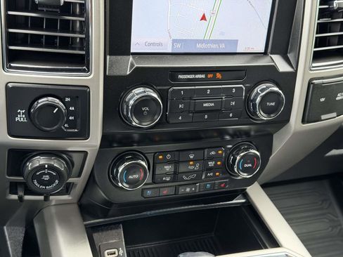 Used 2020 Ford F150 Lariat AWD/4WD image 5