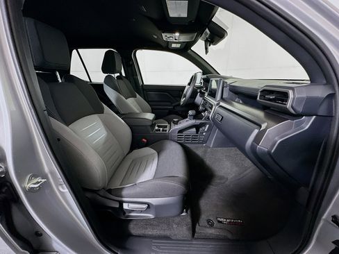 Used 2025 Toyota 4Runner TRD Off-Road image 32