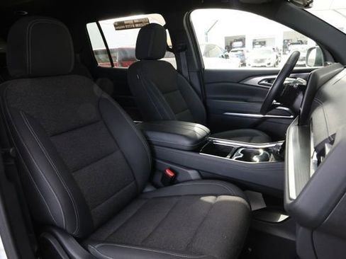Used 2024 Chevrolet Traverse LT AWD/4WD image 26
