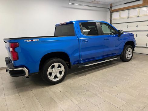 Used 2025 Chevrolet Silverado 1500 LT AWD/4WD image 18