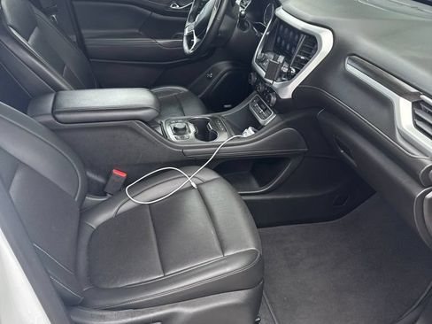 Used 2023 GMC Acadia SLT AWD/4WD image 13