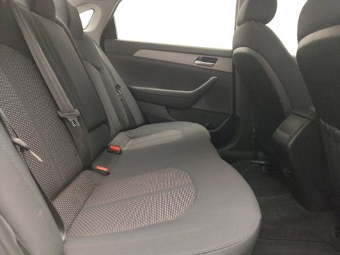 Used 2019 Hyundai Sonata SE FWD image 19