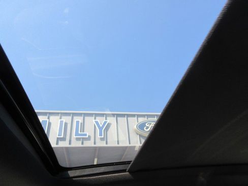 Used 2020 Lincoln Continental Reserve w/ Luxury Package image 28