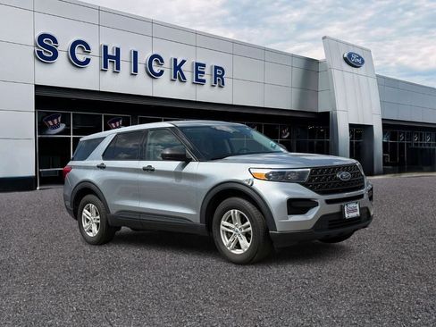 Used 2023 Ford Explorer 4WD image 1