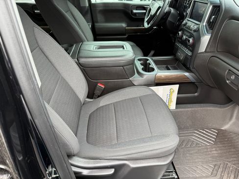 Used 2022 Chevrolet Silverado 1500 LT Trail Boss w/ Safety Package AWD/4WD image 12