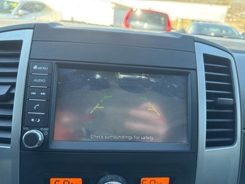 Used 2021 Nissan Frontier SV w/ Midnight Edition Floor Mats AWD/4WD image 19