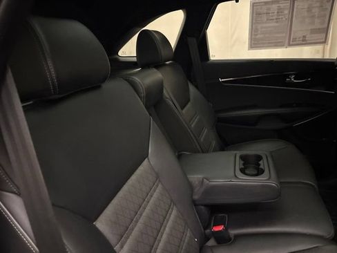 Used 2019 Kia Sorento SX AWD/4WD image 23