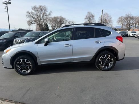 Used 2017 Subaru Crosstrek 2.0i Premium AWD/4WD image 7
