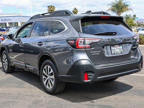 Used 2022 Subaru Outback Premium AWD/4WD image 23