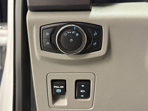 Used 2018 Ford F150 XLT w/ Equipment Group 301A Mid image 20