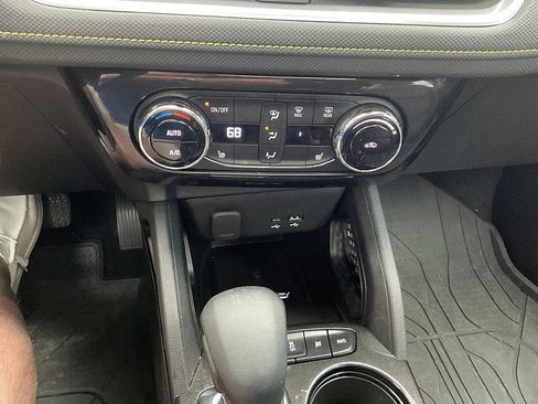 Used 2025 Chevrolet TrailBlazer ACTIV w/ Convenience Package AWD/4WD image 21