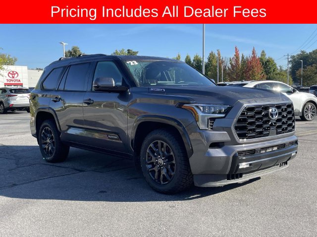 Used 2023 Toyota Sequoia Platinum AWD/4WD image 7