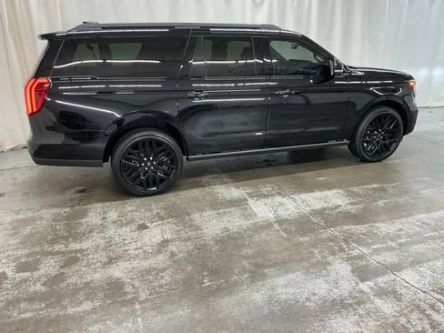 New 2026 Ford Expedition Max Platinum w/ Stealth Performance Package AWD/4WD image 2
