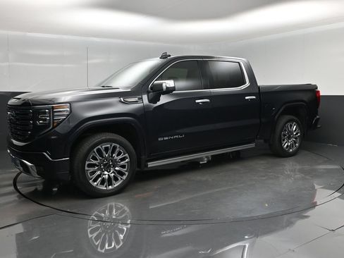 Used 2026 GMC Sierra 1500 Denali Ultimate AWD/4WD image 9