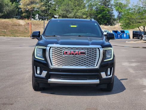 Used 2022 GMC Yukon Denali AWD/4WD image 5